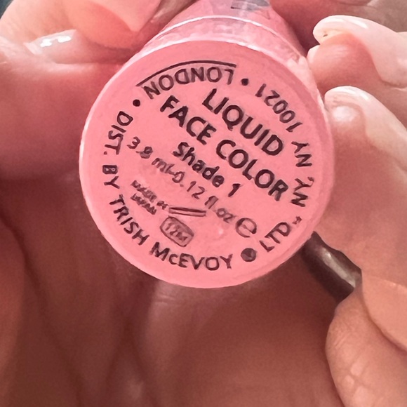 Trish McEvoy Liquid Face Color in Blush Pink - Picture 4 of 5